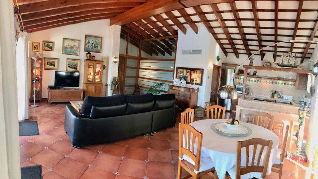 Villa Victoria Sa Caleta Extérieur photo